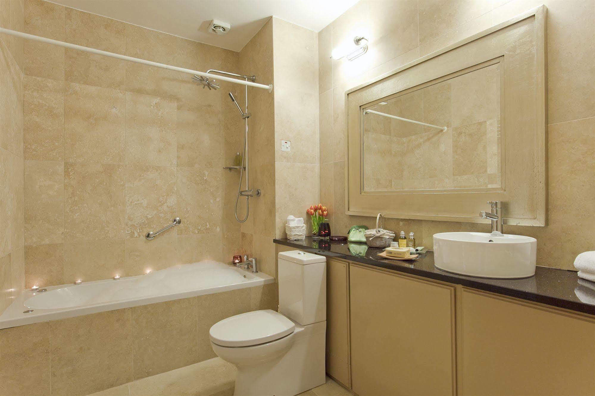 Riverside Park Hotel Макрум Екстер'єр фото